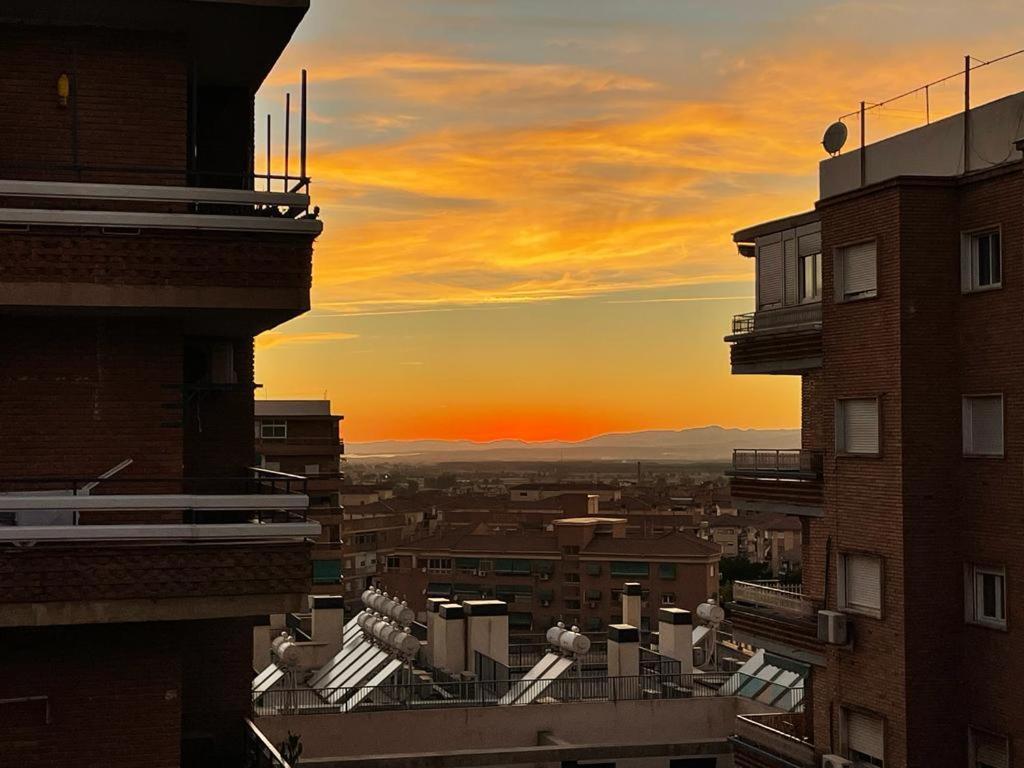Precioso Apartamento. Buenas Vistas Y Tranquilidad Lägenhet Granada Exteriör bild